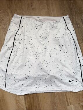 Nike White Athletic Skort with Black Speckle Detail